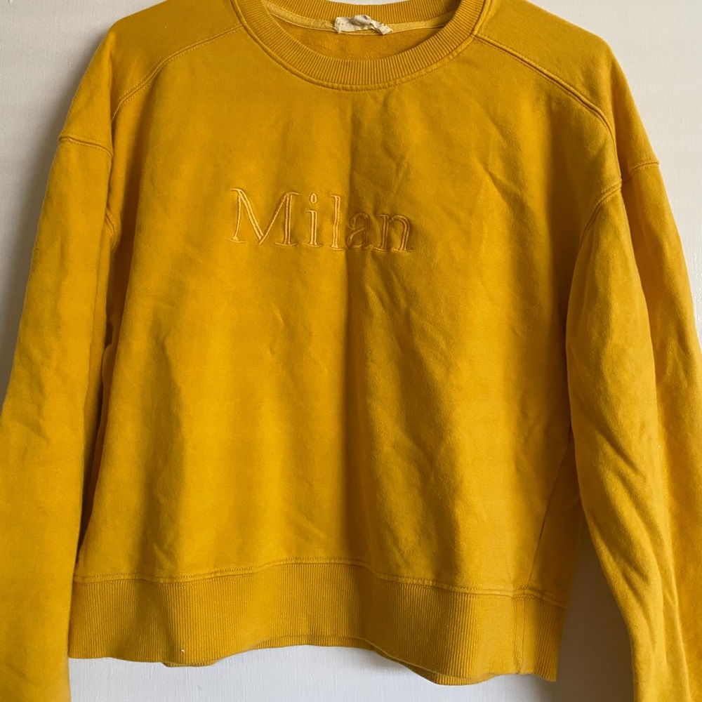 Yellow embroidered crew neck